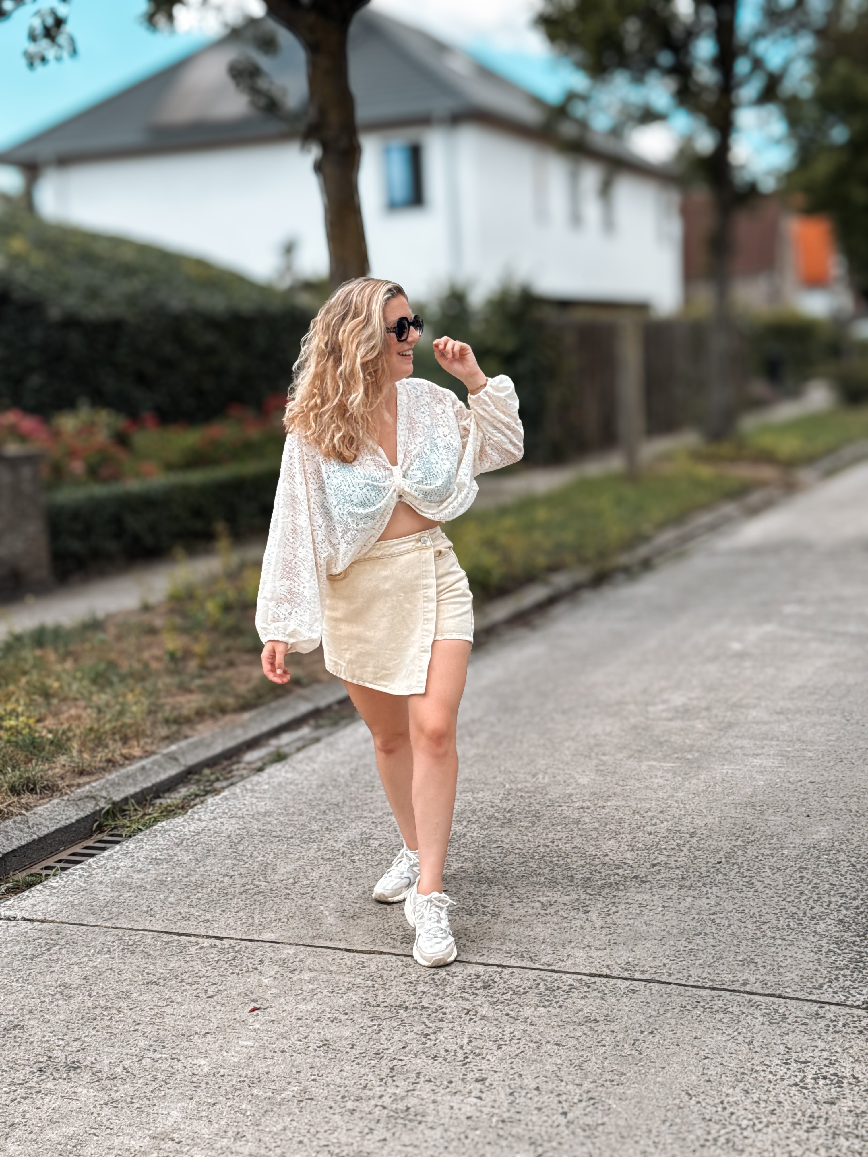 Lynn top